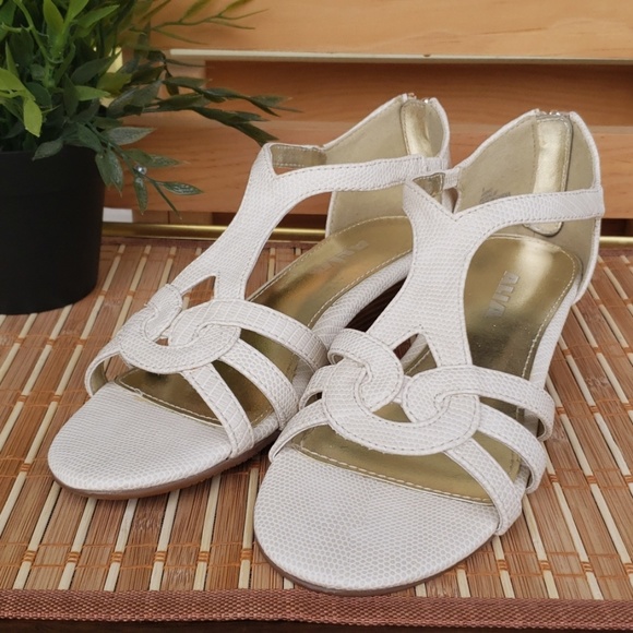 Alia wedge Sandals - Picture 6 of 8